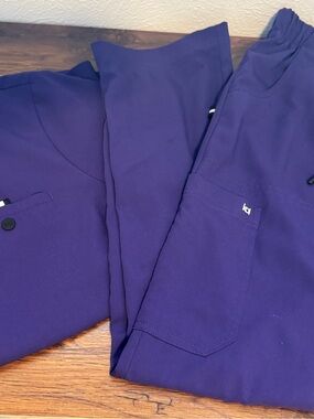 koi Scrub Set